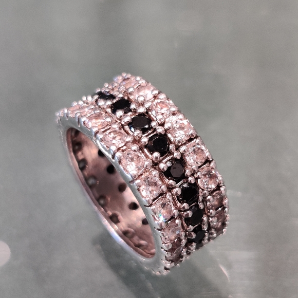 Three Row Sterling Silver Band Ring 💍 White and Black Spinel Stones - Picture 1 of 16